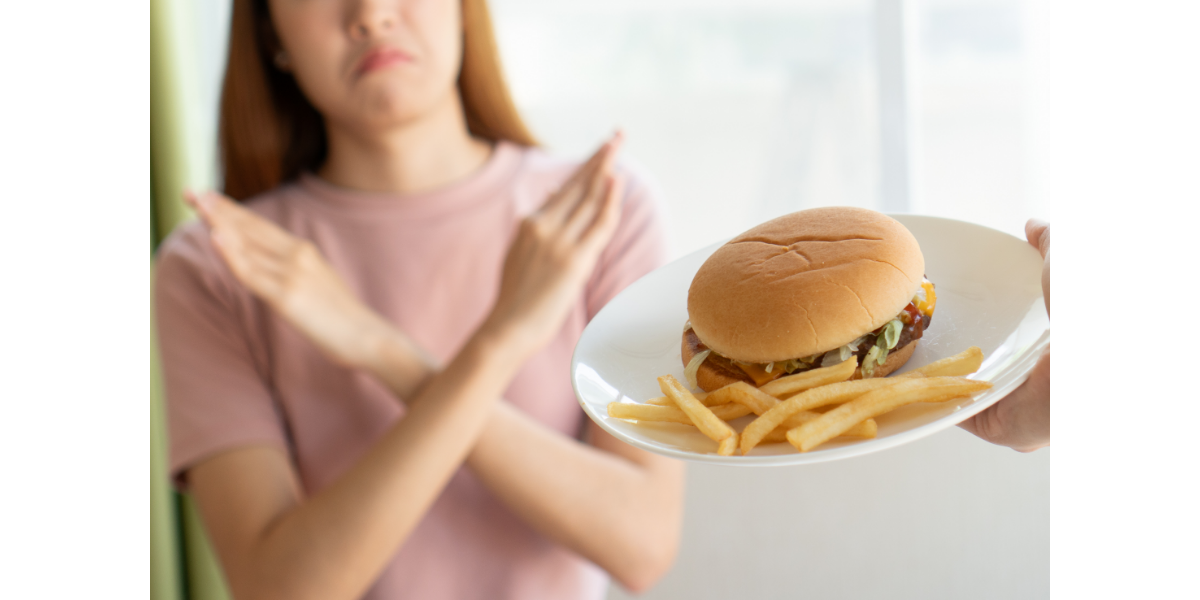 コレステロールを下げる食事とは？コレステロールが高くなる原因や予防法を解説